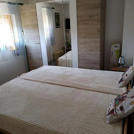 Apartment Seosko Turisticko Domacinstvo Milka Cacak
